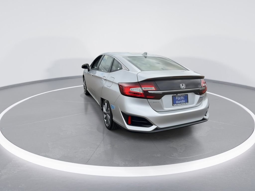 Certified 2021 Honda Clarity Plug-In Hybrid image 10
