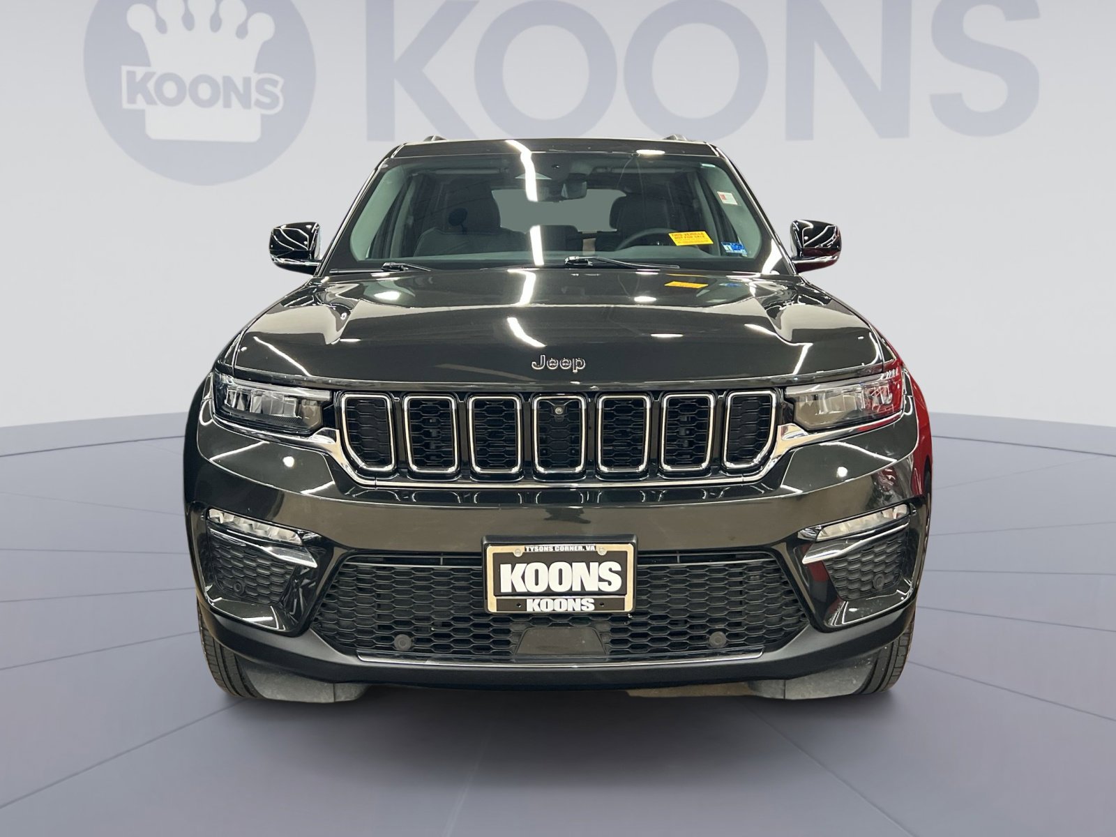 Used 2024 Jeep Grand Cherokee Limited w/ Luxury Tech Group II image 8