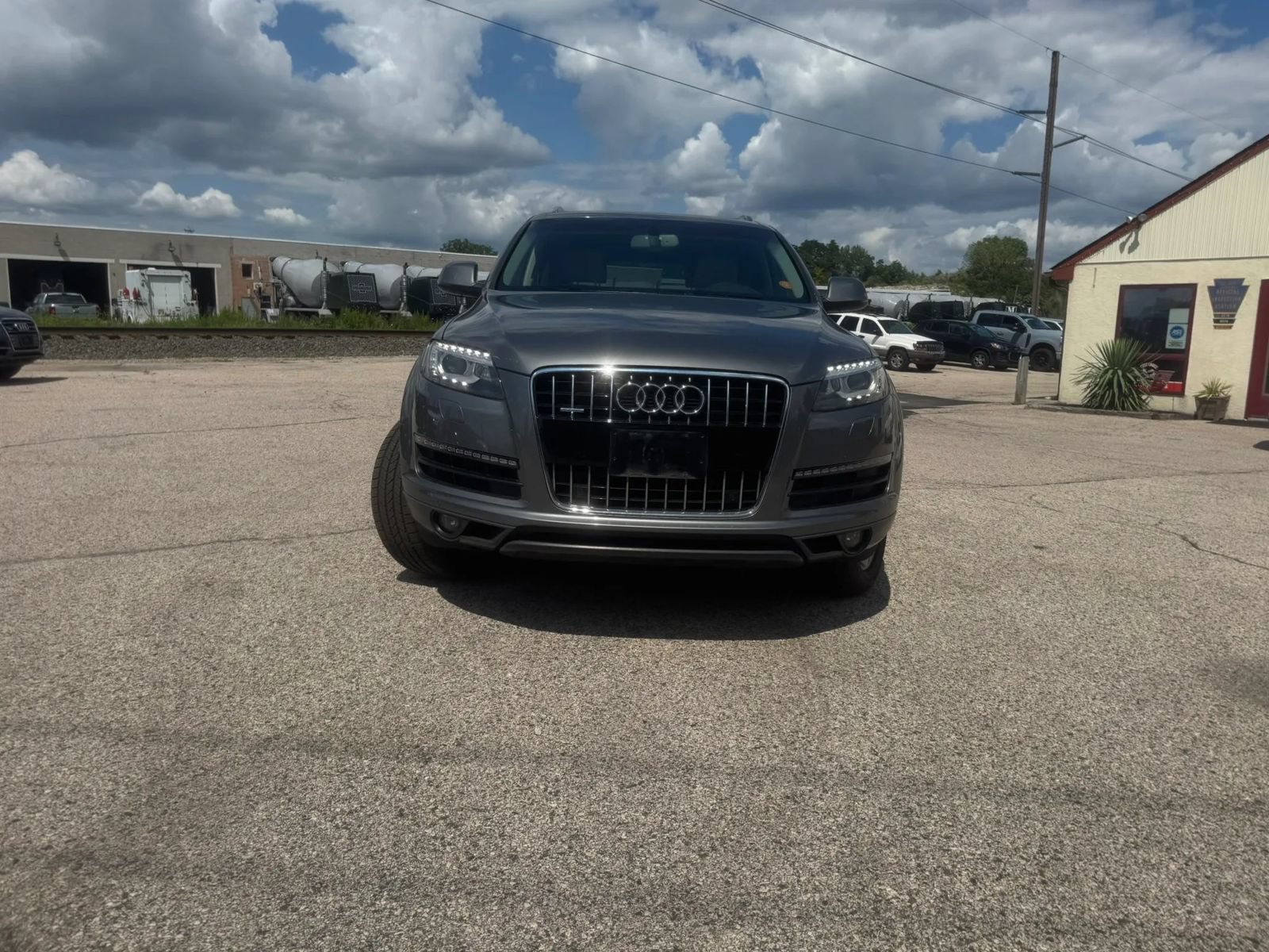 Used 2011 Audi Q7 3.0T Premium Plus AWD/4WD image 2