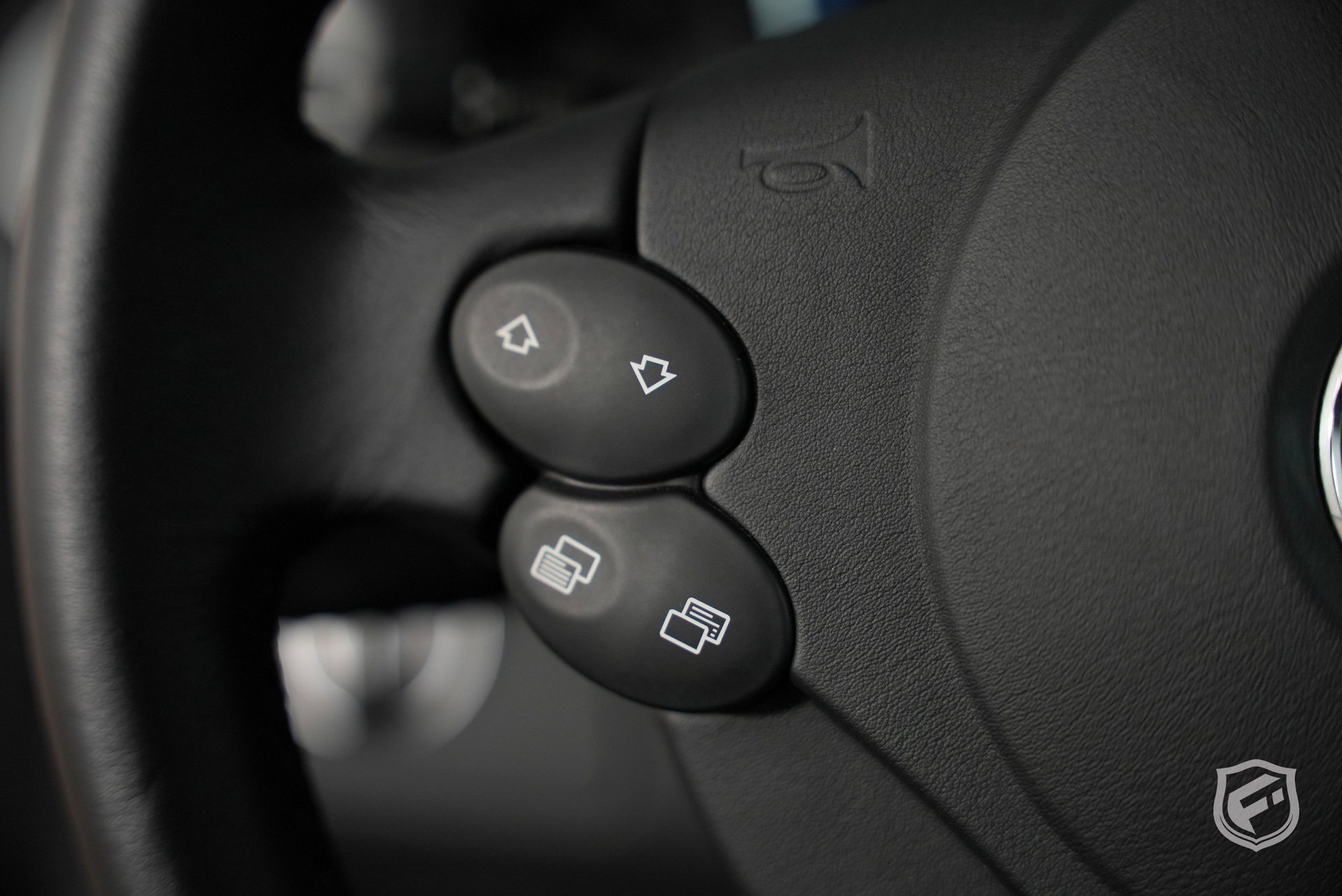 Used 2006 Mercedes-Benz SLR 2dr Cpe 5.5L image 34