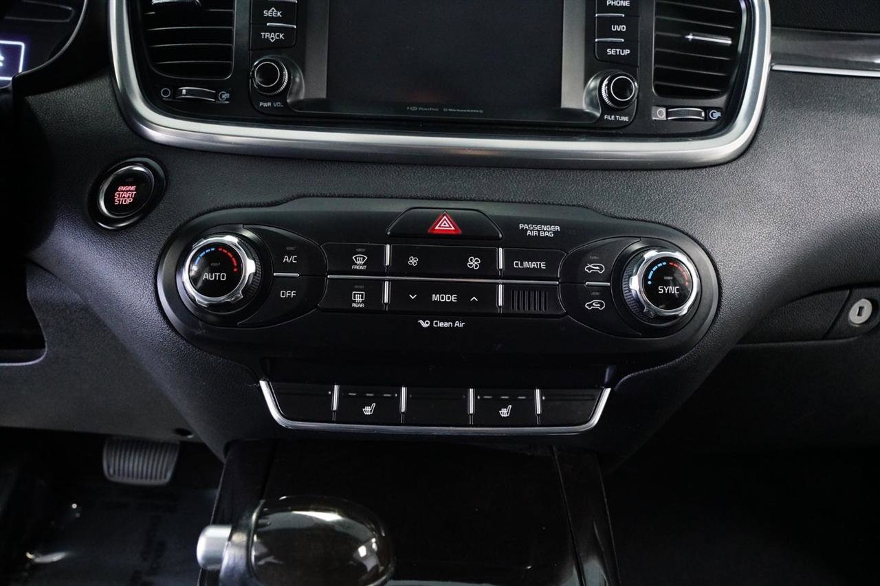 Used 2017 Kia Sorento EX image 13