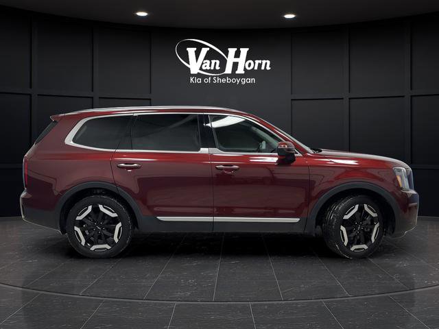 Used 2024 Kia Telluride S w/ S Sunroof Package image 2