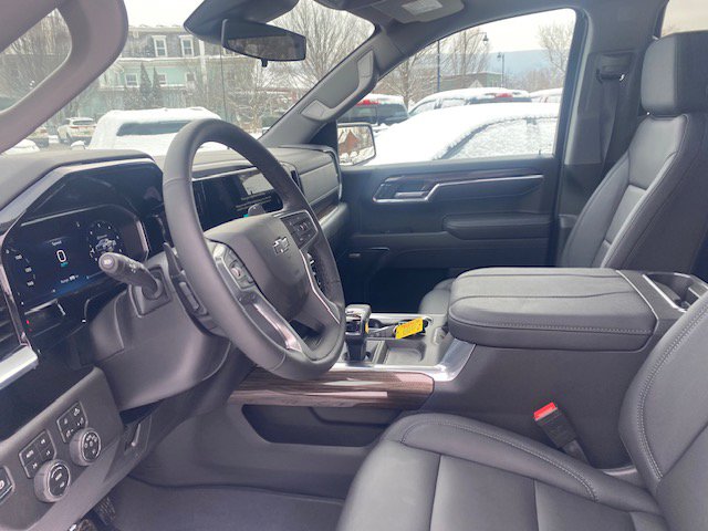 New 2026 Chevrolet Silverado 1500 LT Trail Boss w/ Safety Package image 9