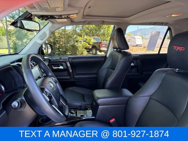 Used 2020 Toyota 4Runner TRD Off-Road Premium w/ Moonroof Package AWD/4WD image 17