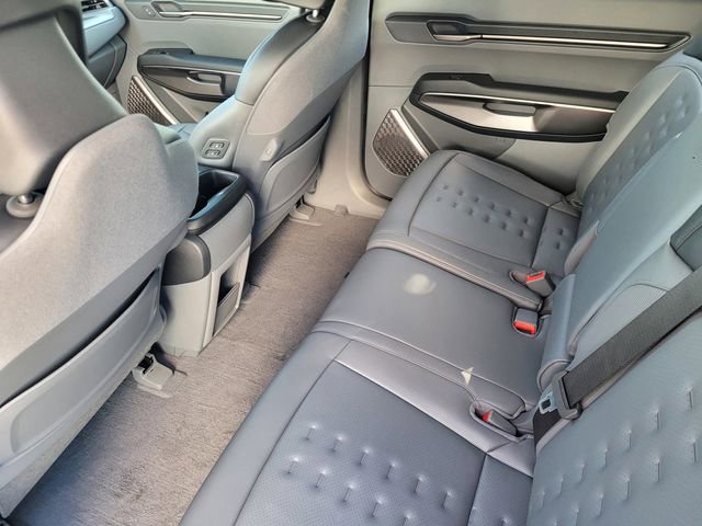 Used 2026 Kia EV9 Wind image 10