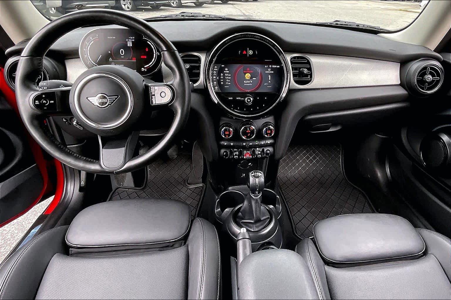 Used 2024 MINI Cooper 2-Door Hardtop FWD image 14