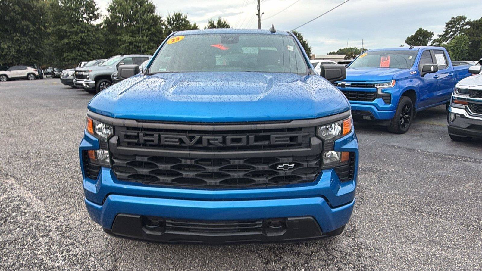 Used 2023 Chevrolet Silverado 1500 Custom w/ LPO, Dark Essentials Package RWD image 2