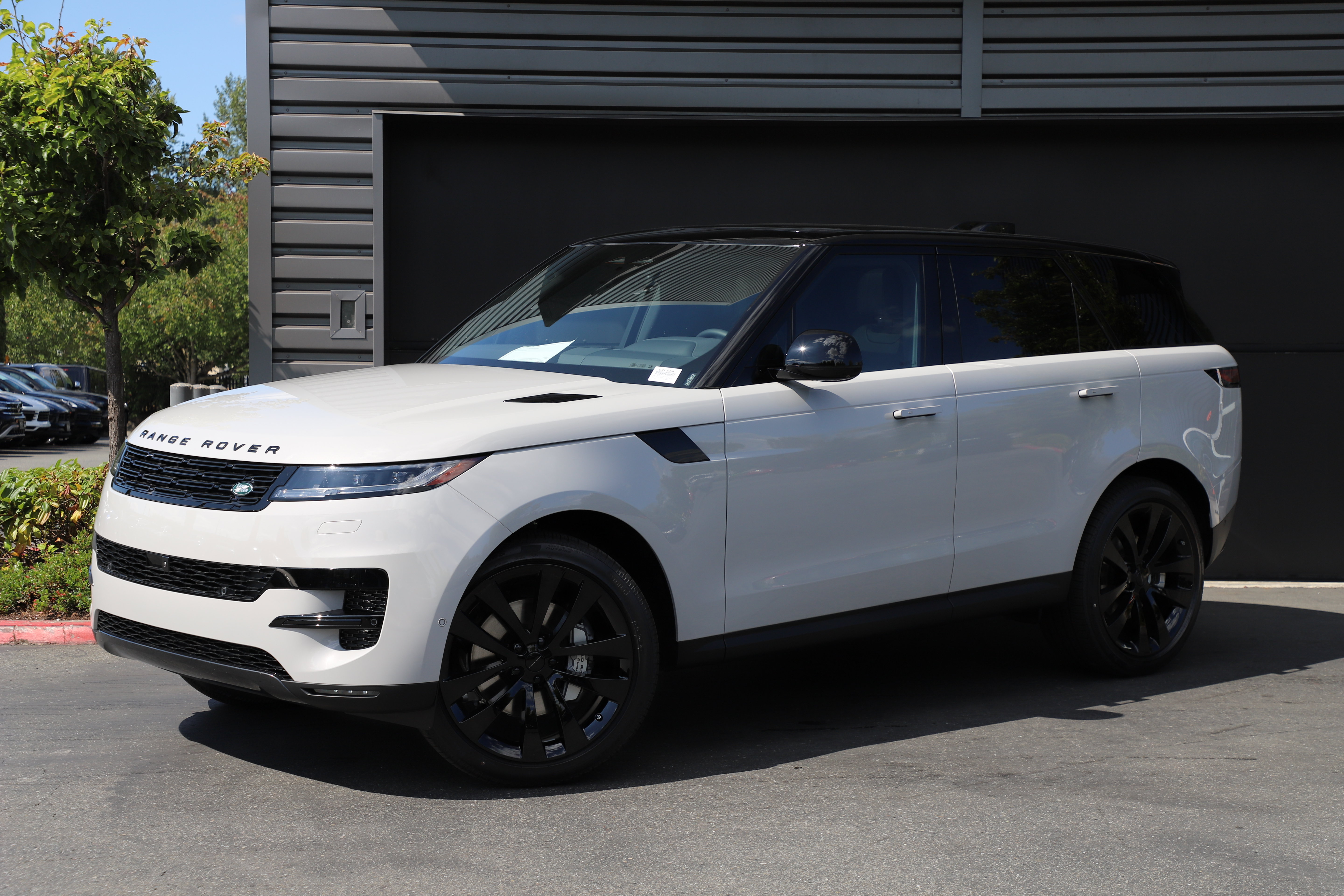 New 2026 Land Rover Range Rover Sport SE