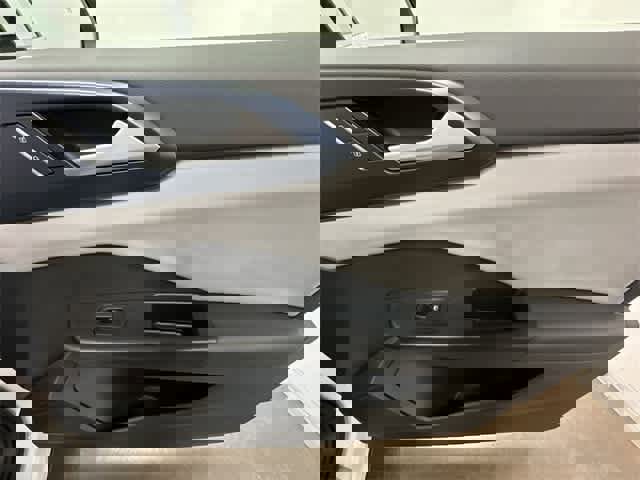 Certified 2022 Volkswagen Taos SE image 23