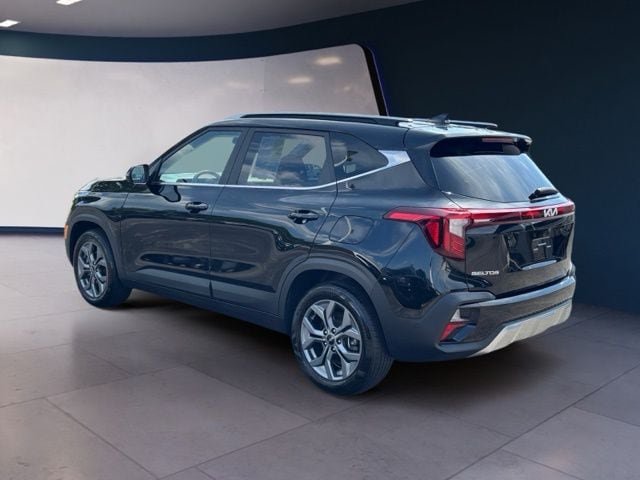 Certified 2024 Kia Seltos S AWD/4WD image 3