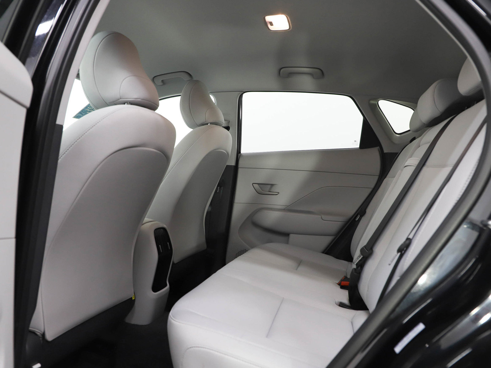 Used 2025 Hyundai Kona SEL image 17