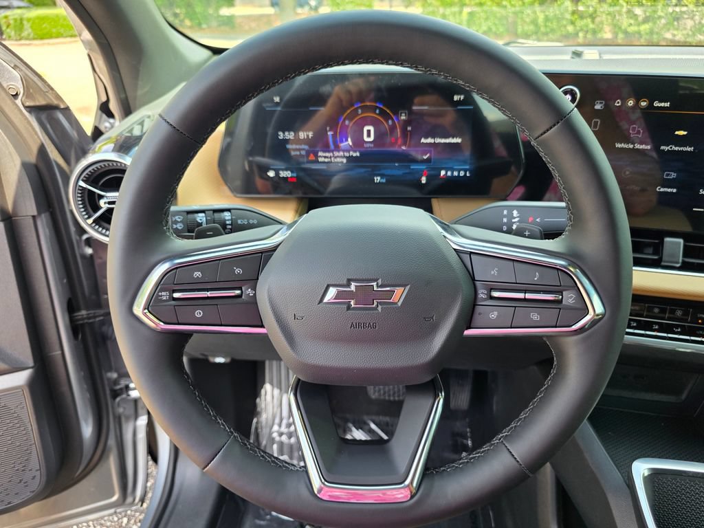 New 2026 Chevrolet Equinox ACTIV w/ Convenience Package III FWD image 17