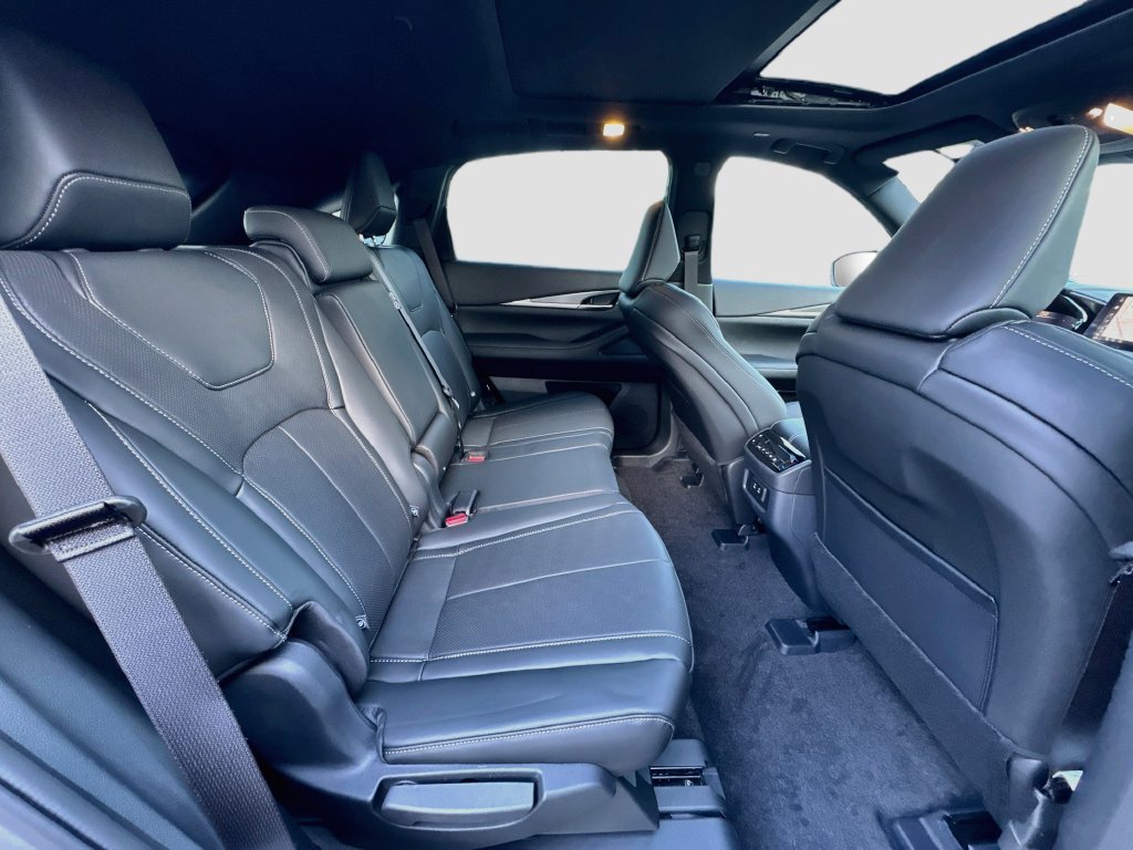 New 2027 INFINITI QX65 Luxe w/ Cargo Package AWD/4WD image 28
