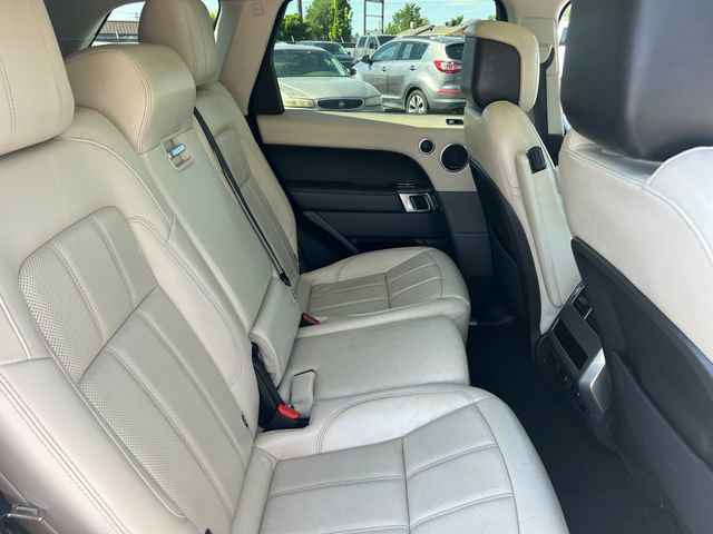 Used 2019 Land Rover Range Rover Sport HSE AWD/4WD image 32