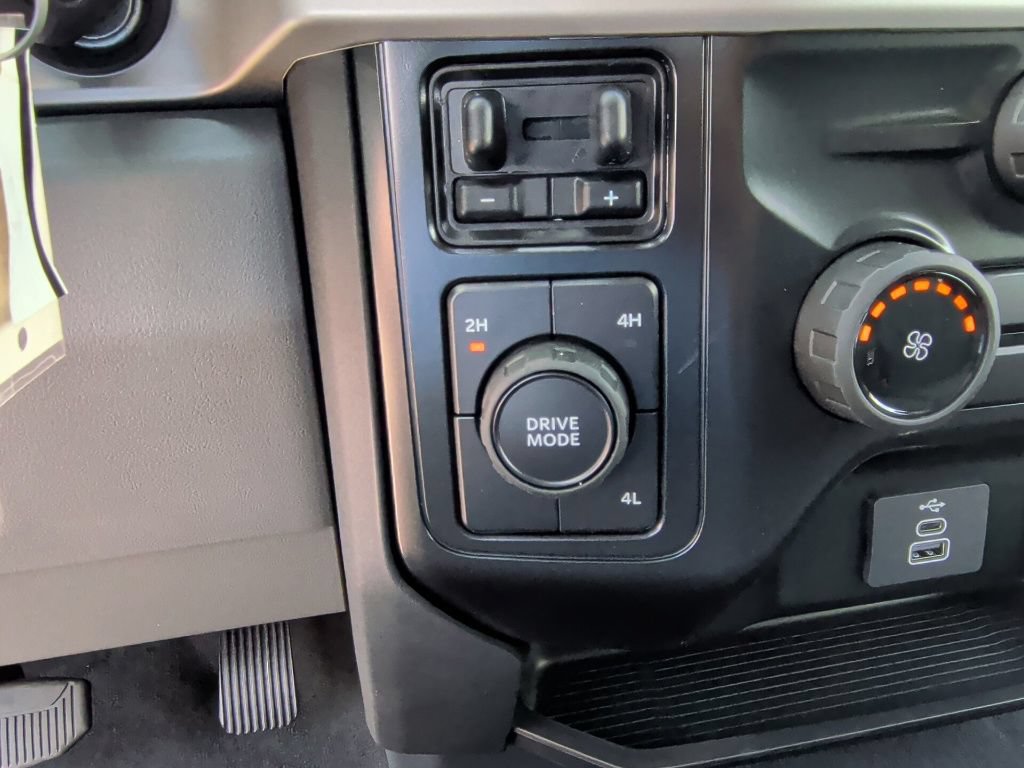 New 2026 Ford F350 XLT AWD/4WD image 24