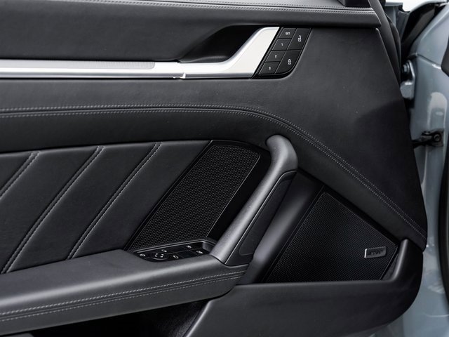 Used 2023 Porsche 911 Turbo image 8