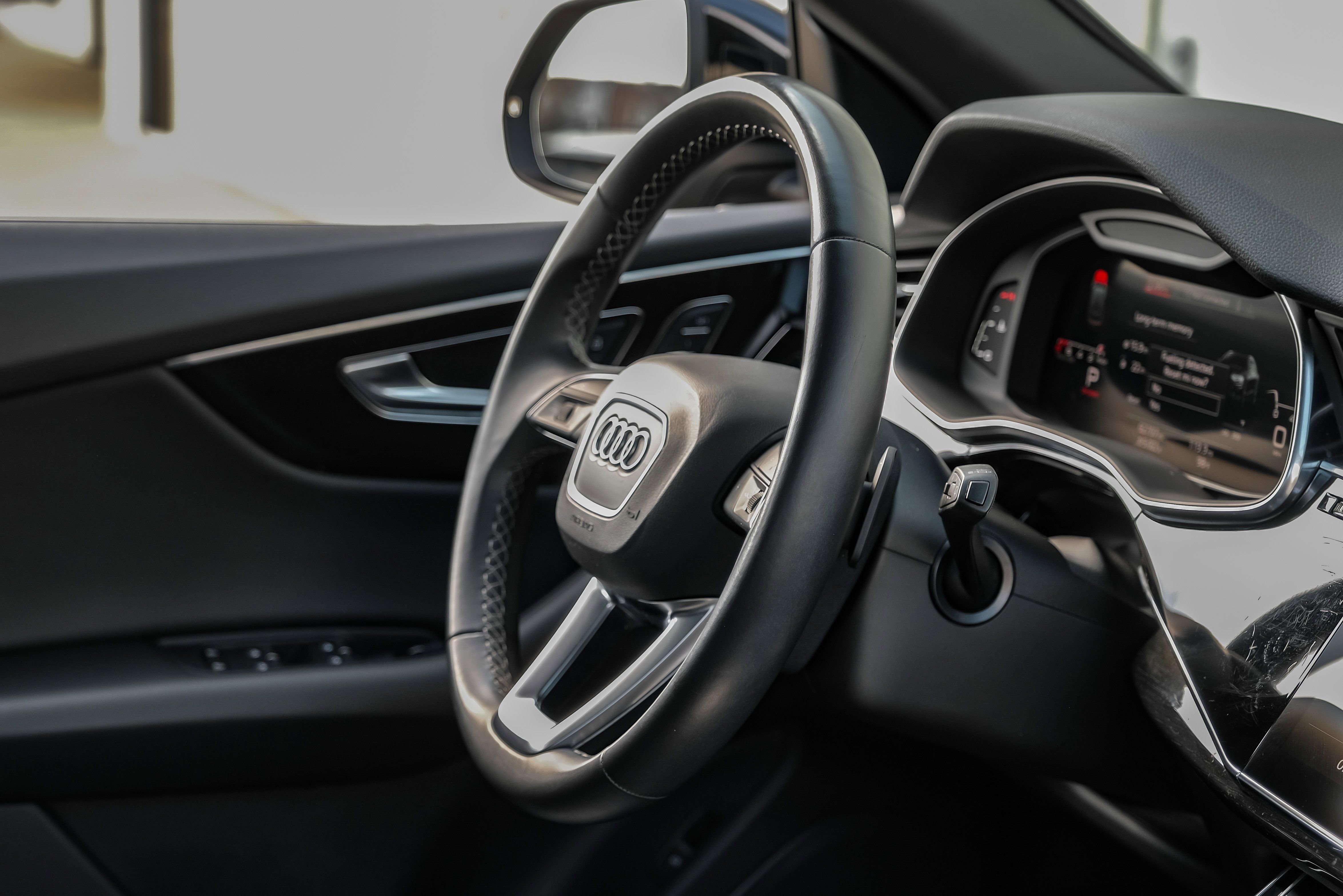 Used 2021 Audi Q8 Premium w/ Convenience Package image 16