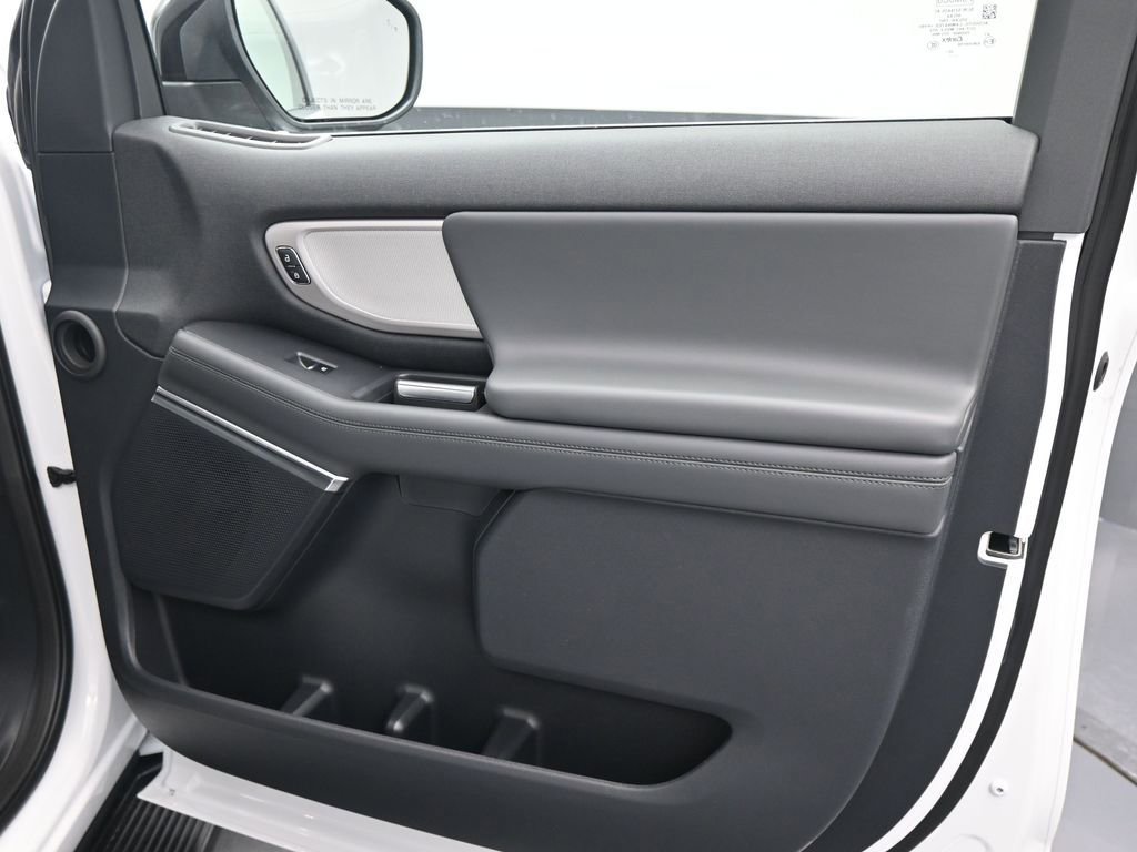 New 2026 Ford Expedition Active image 6