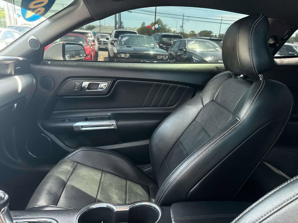 Used 2017 Ford Mustang GT Premium w/ Equipment Group 401A image 16