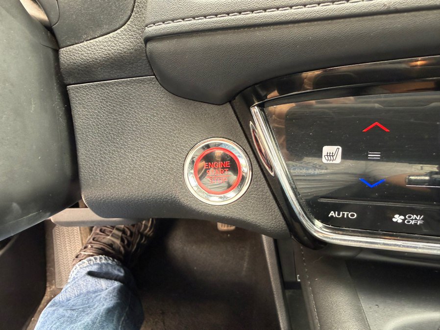 Used 2019 Honda HR-V Touring image 18