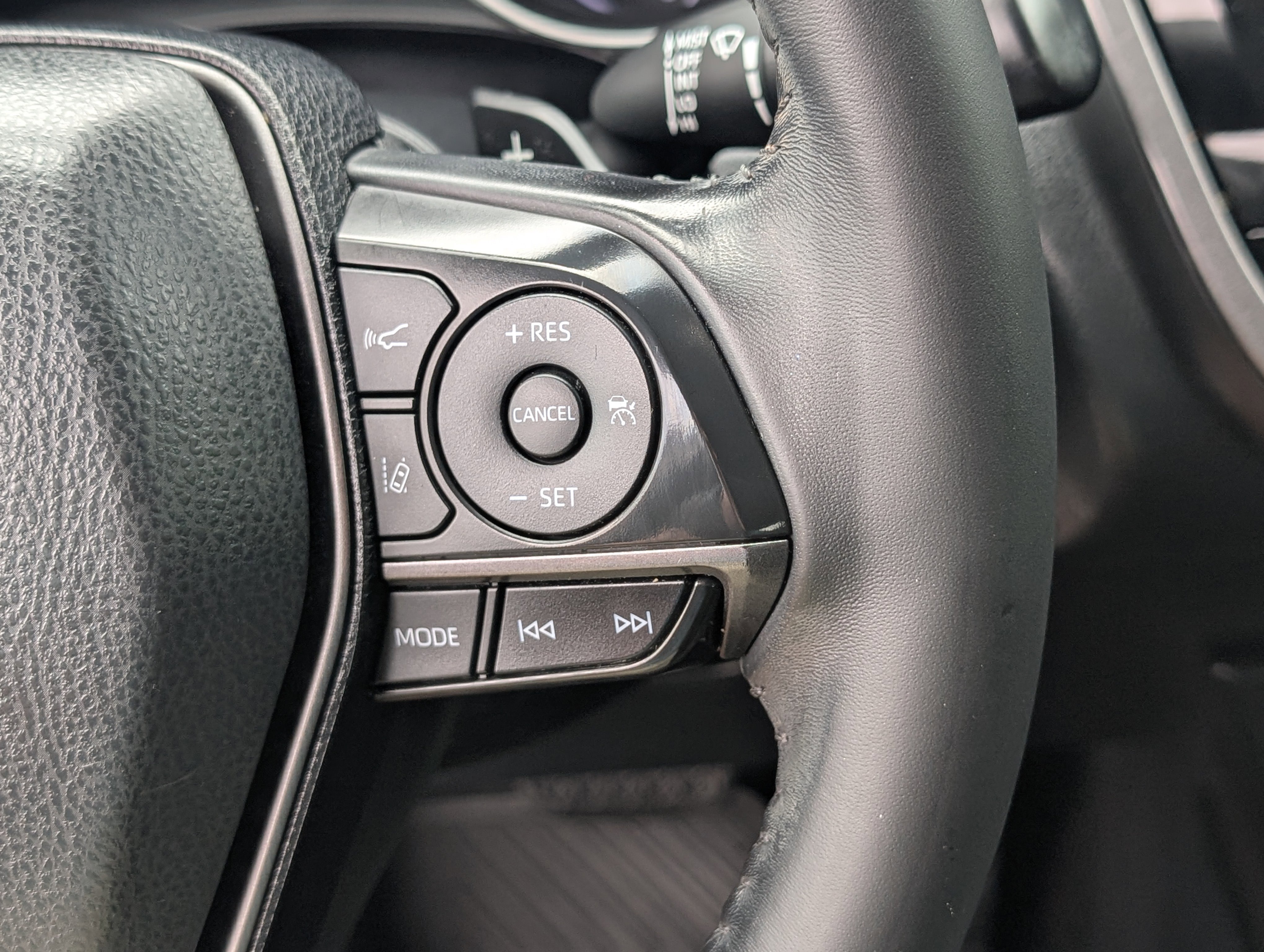 Used 2021 Toyota Camry SE image 24