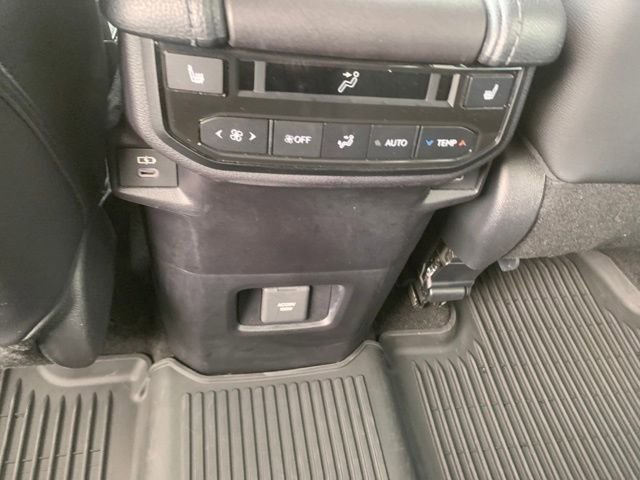 Used 2024 Toyota Grand Highlander AWD image 28
