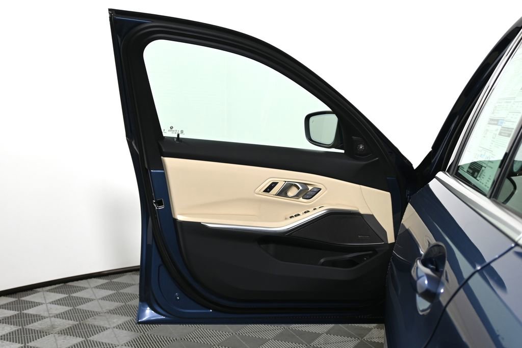 Used 2026 BMW 330i xDrive Sedan w/ Convenience Package image 29