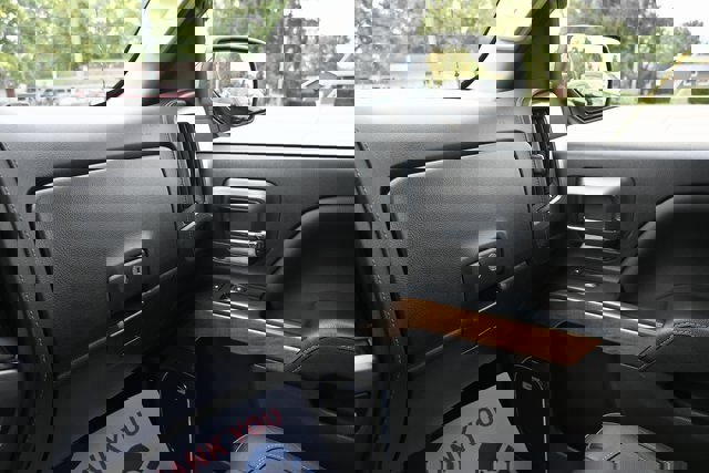 Used 2018 Chevrolet Silverado 1500 LTZ w/ Sport Package image 27