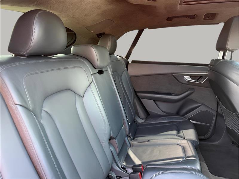 Used 2020 Audi Q8 Prestige w/ Prestige Package AWD/4WD image 35