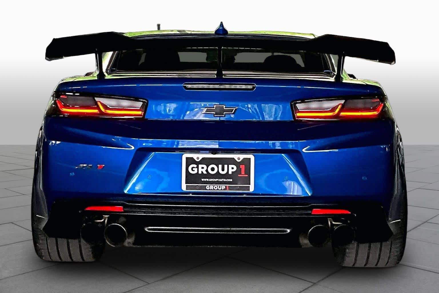 Used 2018 Chevrolet Camaro ZL1 RWD image 4