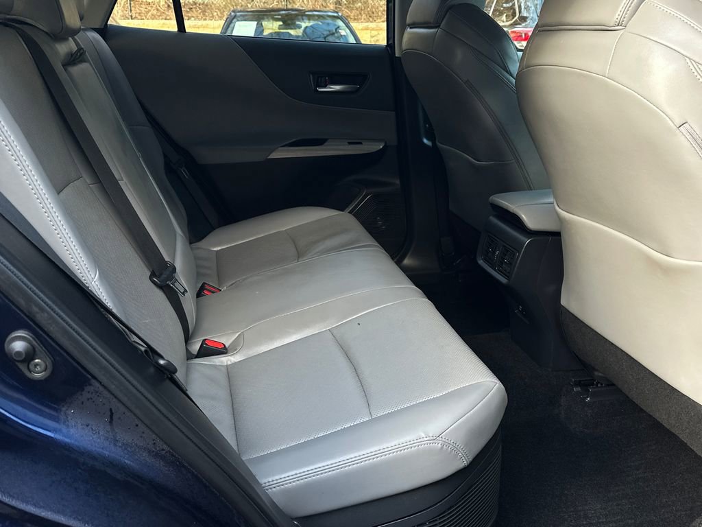 Certified 2022 Toyota Venza Limited image 15