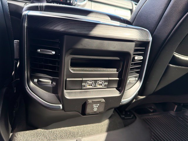 Used 2023 RAM 1500 Laramie AWD/4WD image 10