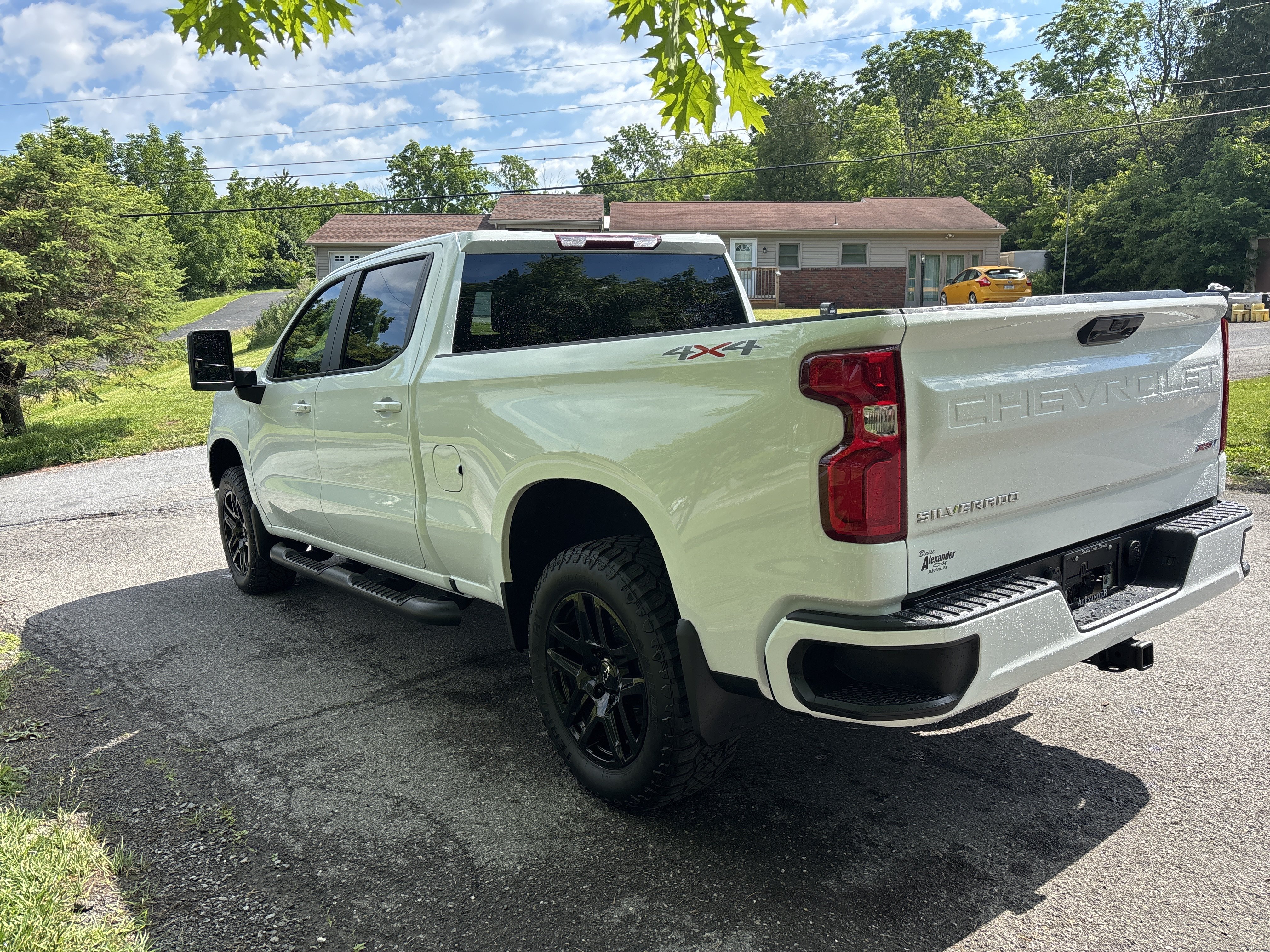 Used 2024 Chevrolet Silverado 1500 RST w/ Max Trailering Package AWD/4WD image 6