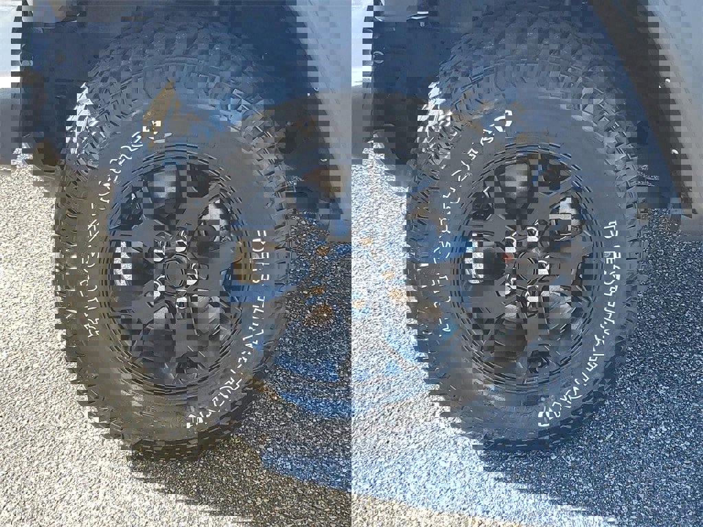 Used 2023 Jeep Wrangler Willys image 32