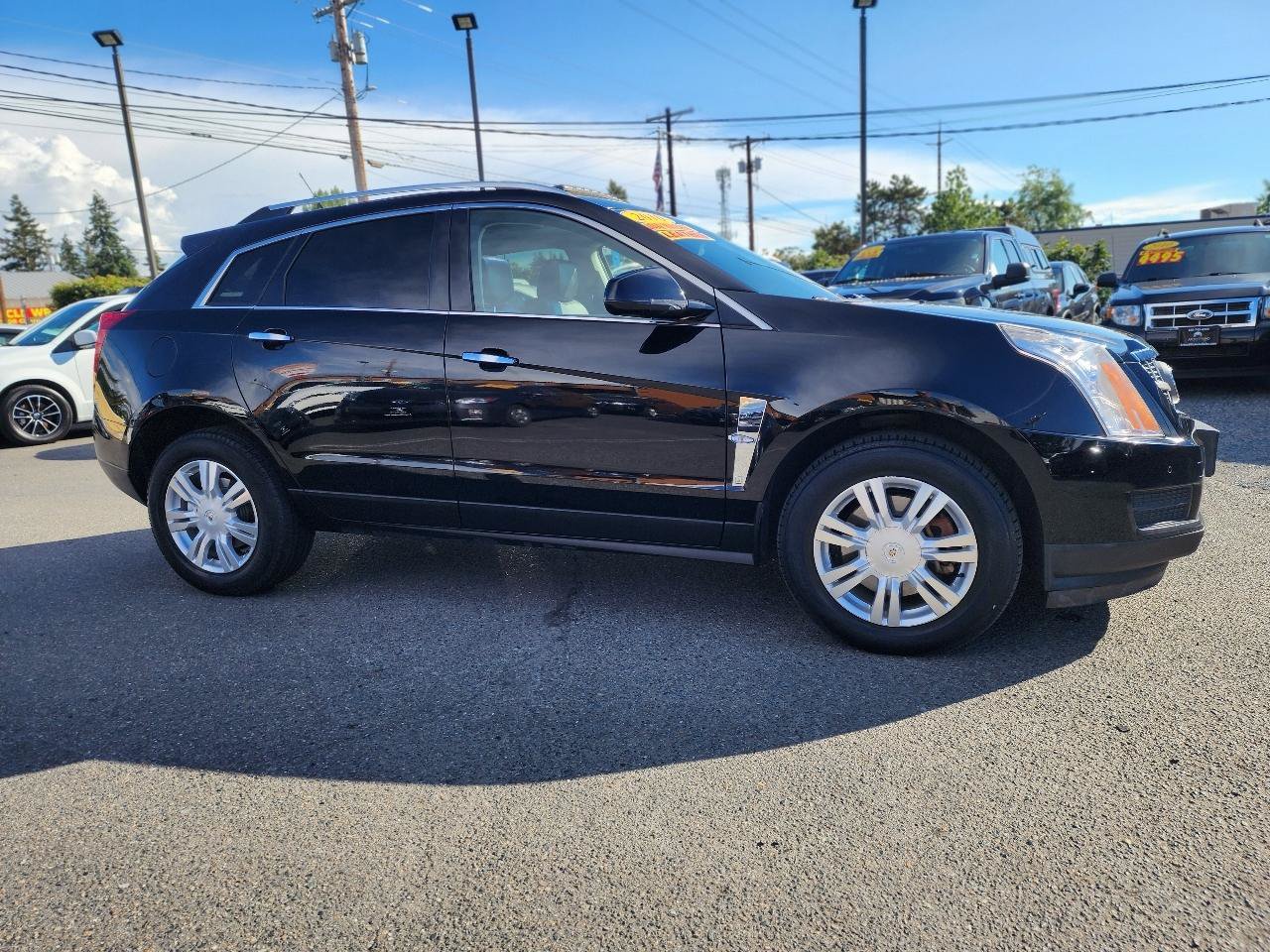Used 2010 Cadillac SRX Luxury FWD image 4