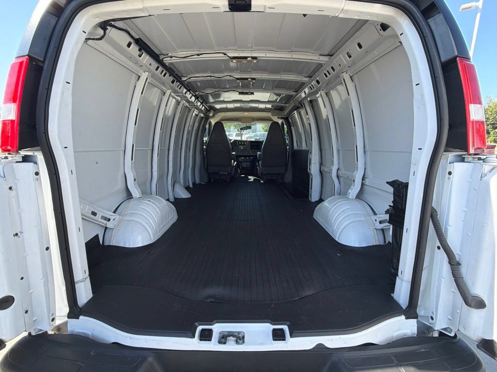Used 2025 Chevrolet Express 2500 Extended w/ Driver Convenience Package RWD image 35