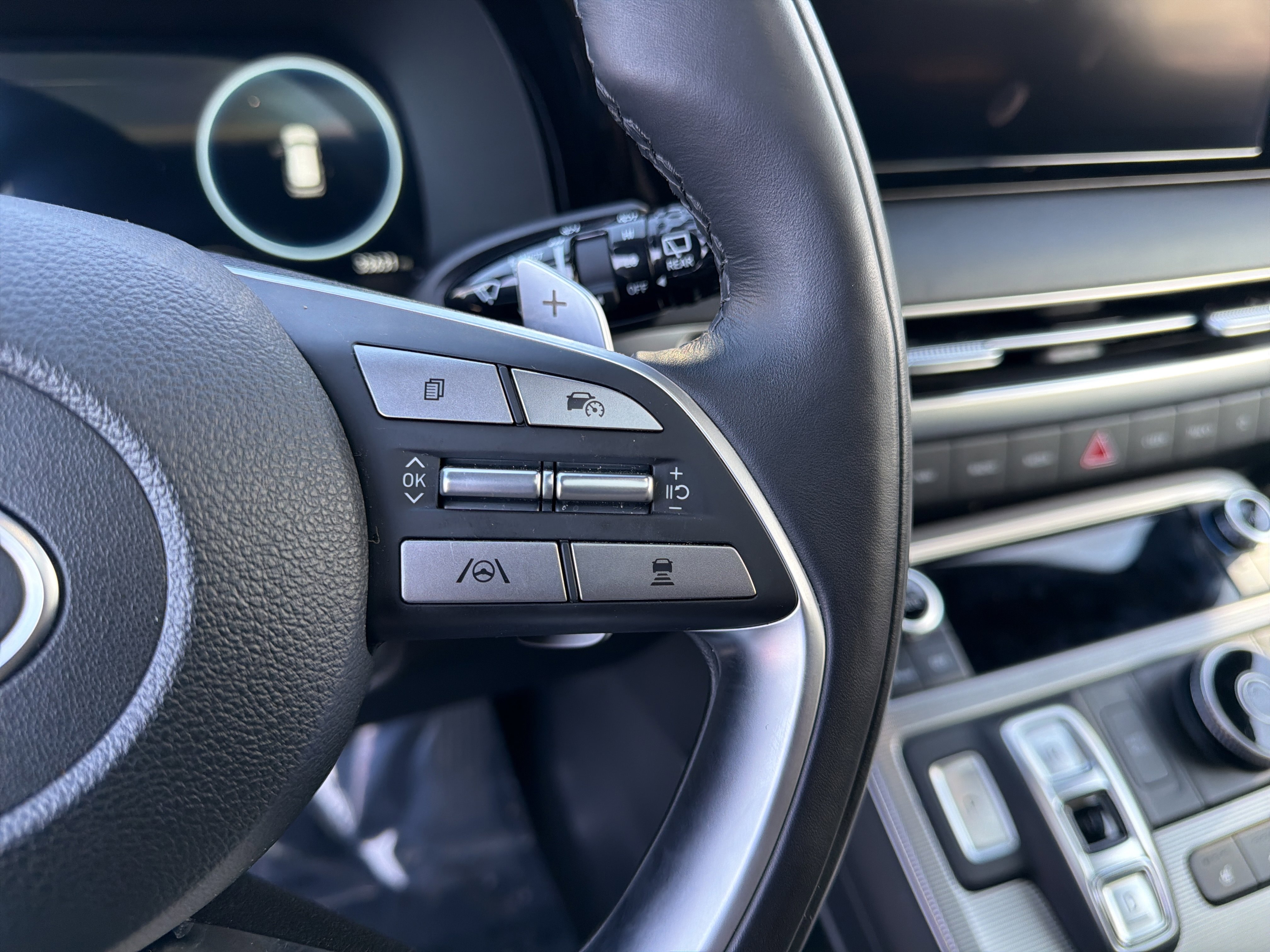 Used 2024 Hyundai Palisade Calligraphy image 17