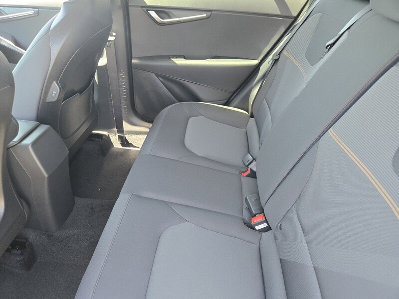 New 2026 Kia Niro LX FWD image 7