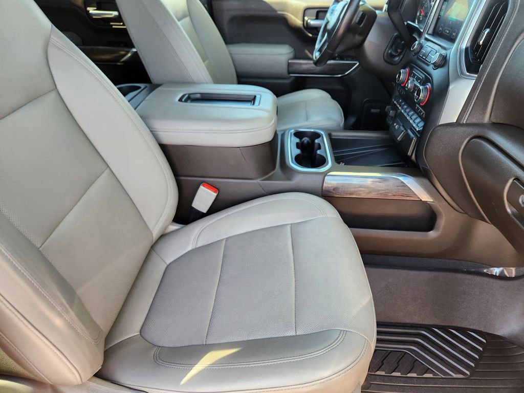 Used 2021 Chevrolet Silverado 1500 LTZ AWD/4WD image 5