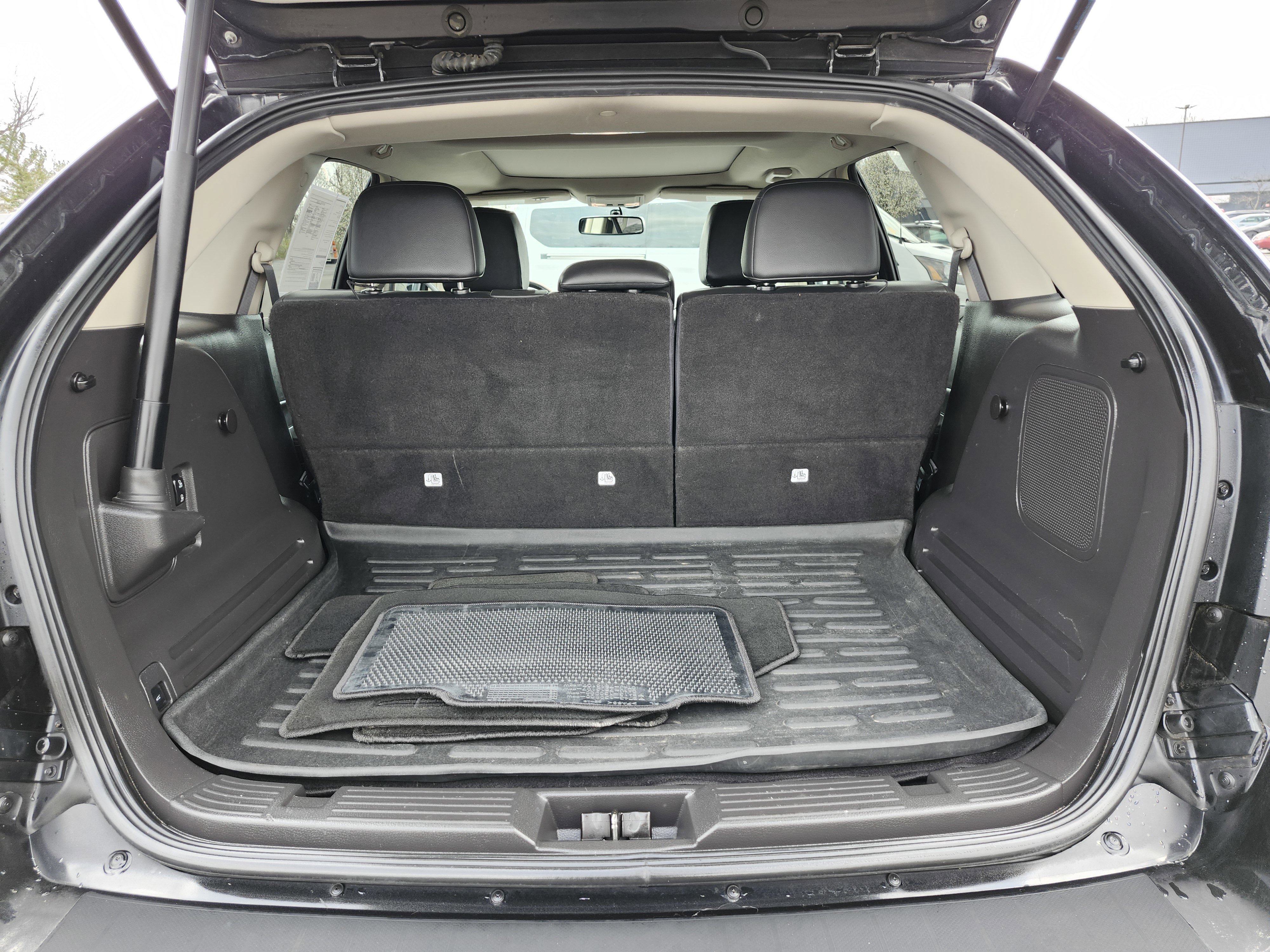 Used 2014 Lincoln MKX AWD w/ Equipment Group 101A image 26