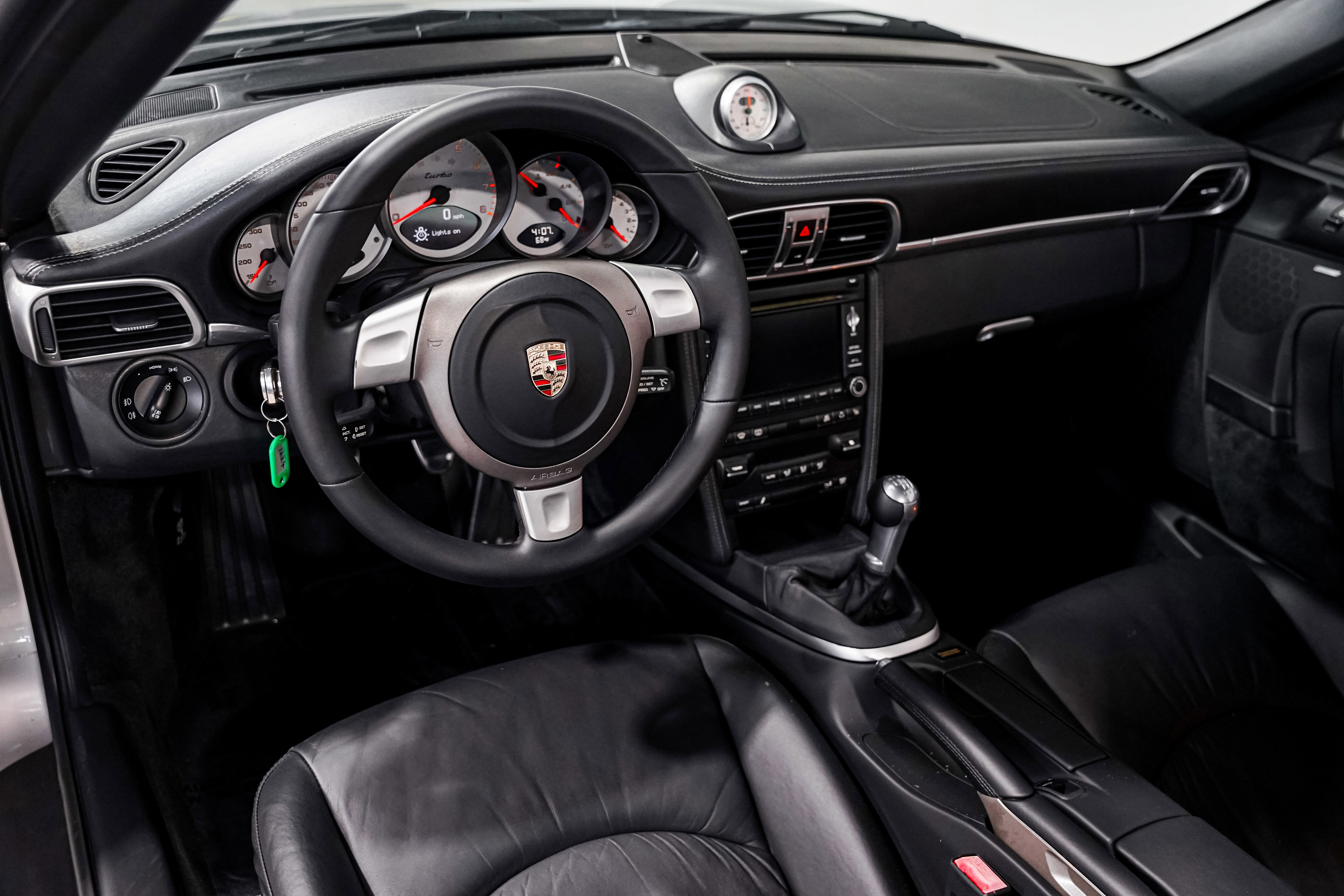 Used 2009 Porsche 911 Turbo image 9