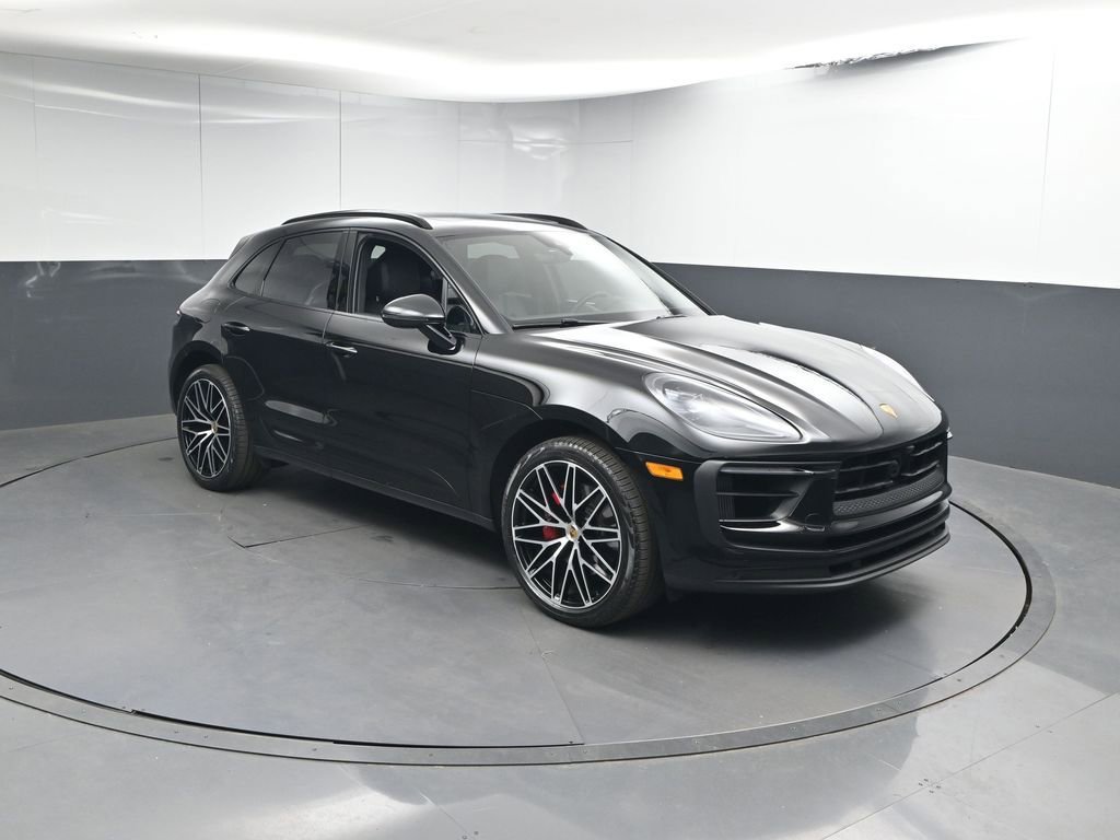 Certified 2024 Porsche Macan S image 26