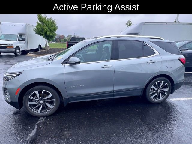 Used 2023 Chevrolet Equinox Premier FWD image 2