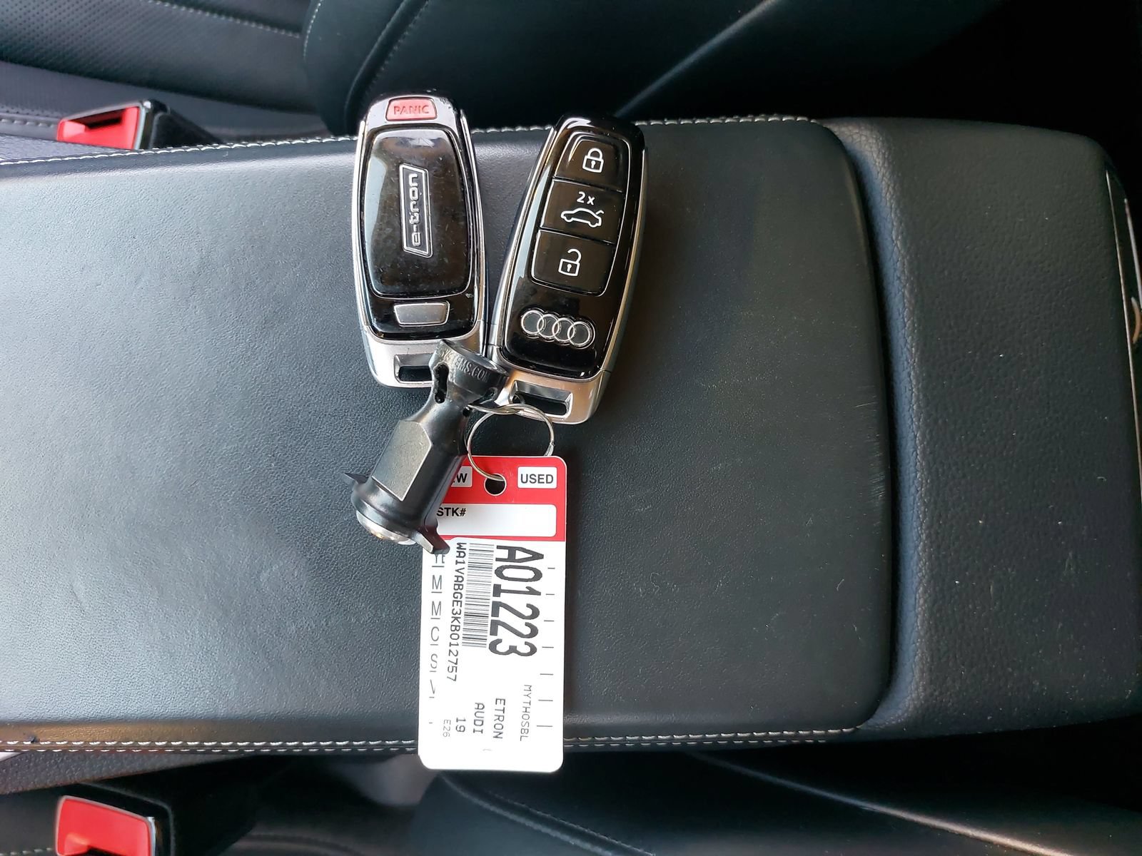 Used 2019 Audi e-tron Prestige AWD/4WD image 40