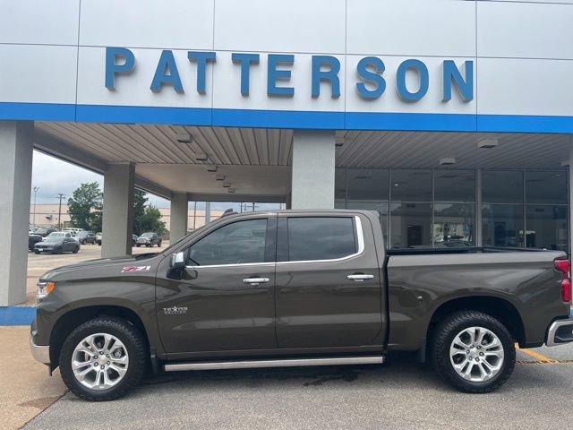 Used 2023 Chevrolet Silverado 1500 LTZ w/ LTZ Premium Texas Edition AWD/4WD image 2