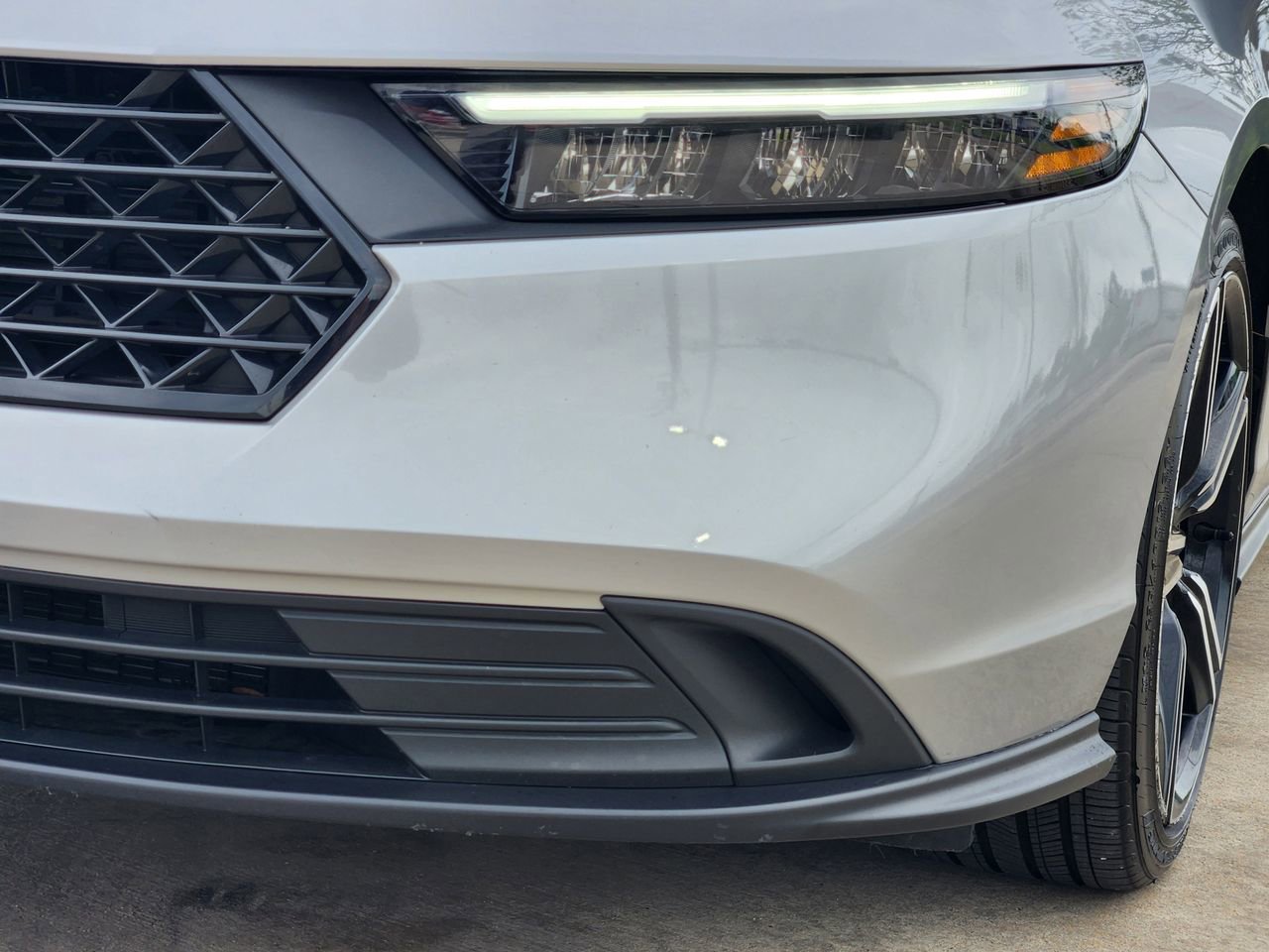 Used 2023 Honda Accord Sport image 9