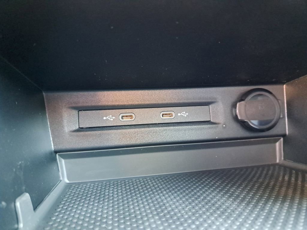 New 2025 Volkswagen Taos S image 27