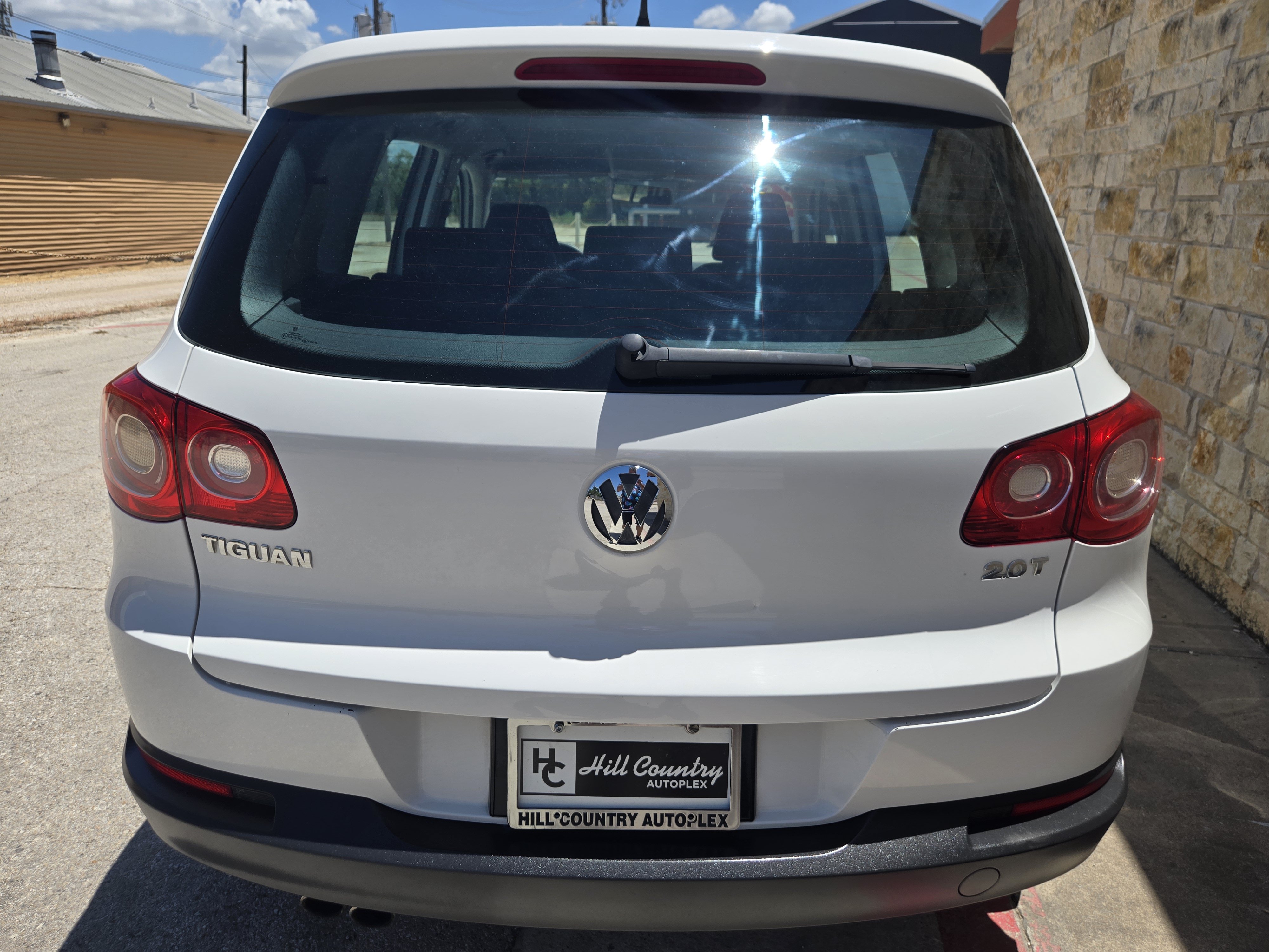 Used 2009 Volkswagen Tiguan S FWD image 16