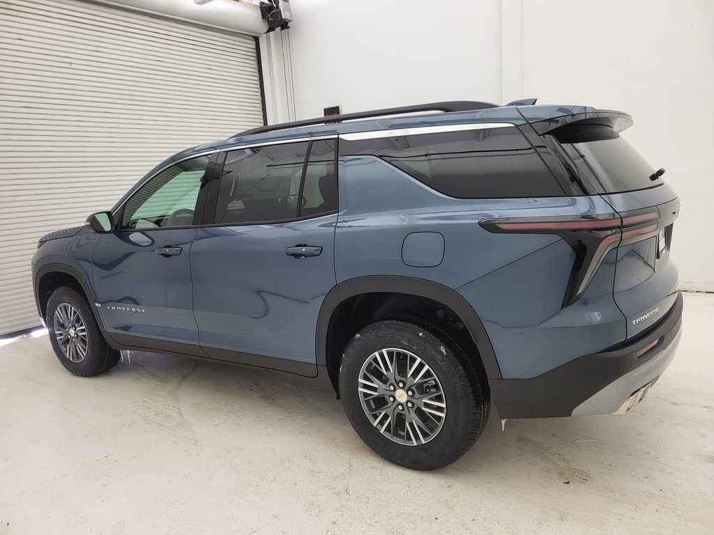 New 2026 Chevrolet Traverse LT w/ LPO, Floor Liner Package image 17