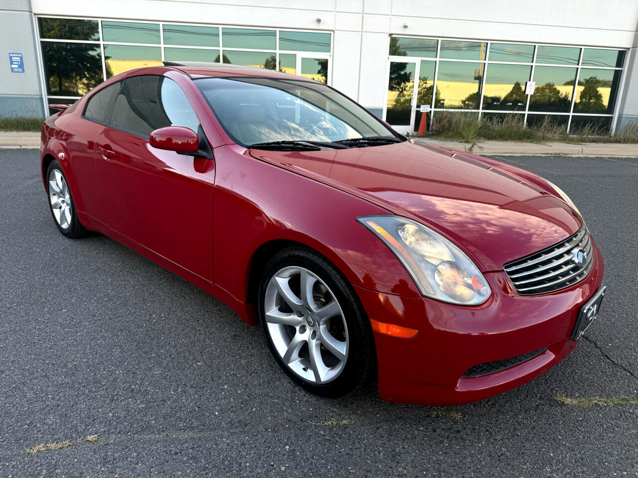 Used 2004 INFINITI G35 2dr Cpe Auto w/ Premium Pkg image 11